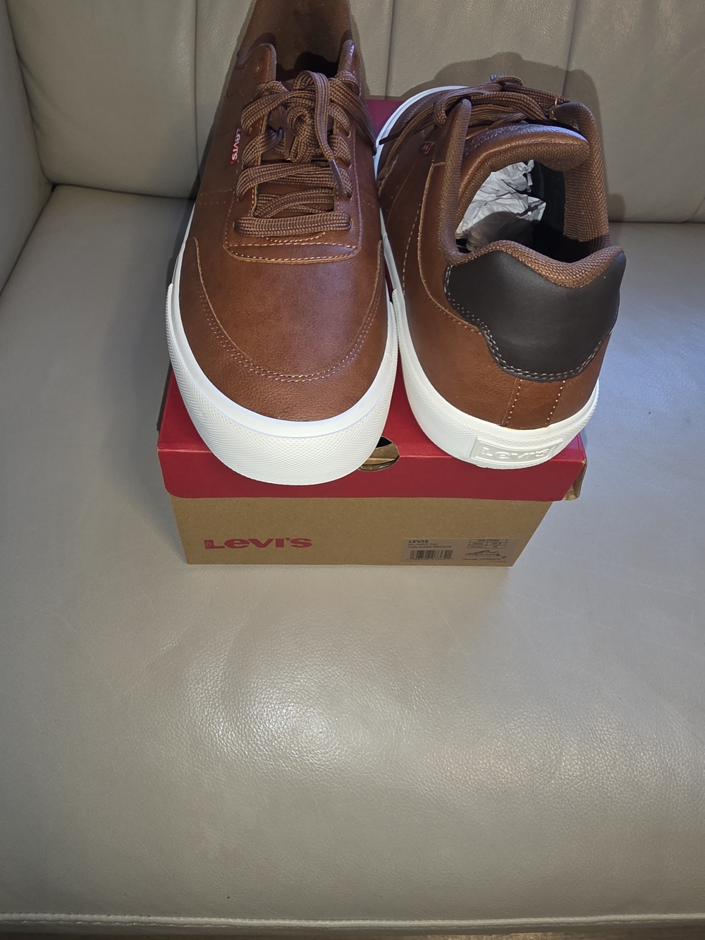 Levi's Men's Brown Leather-Style Low-Top Sneakers